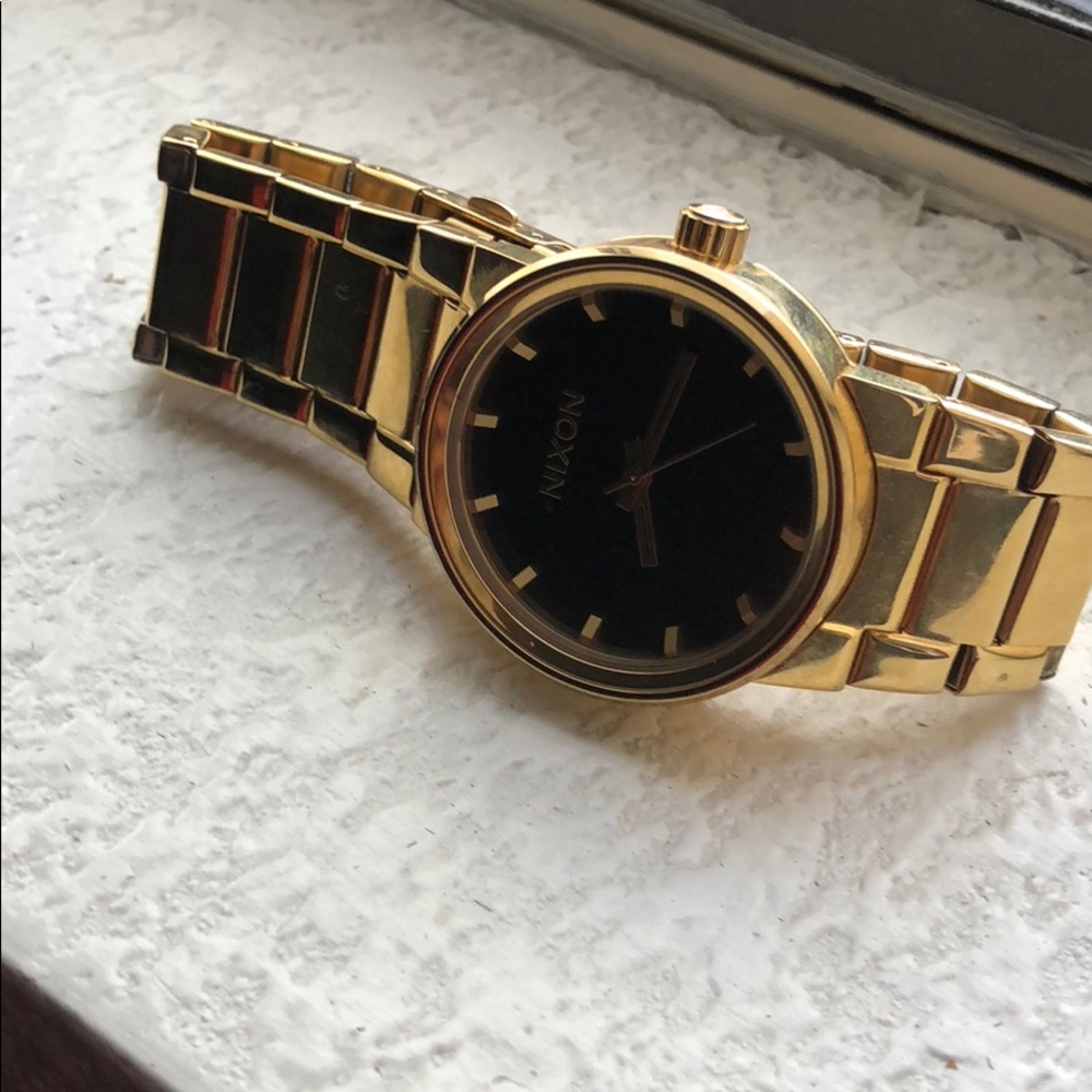 Nixon watch